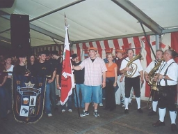 som04